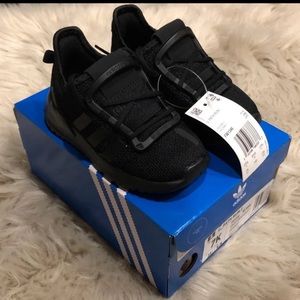 NIB ADIDAS U PATH RUN